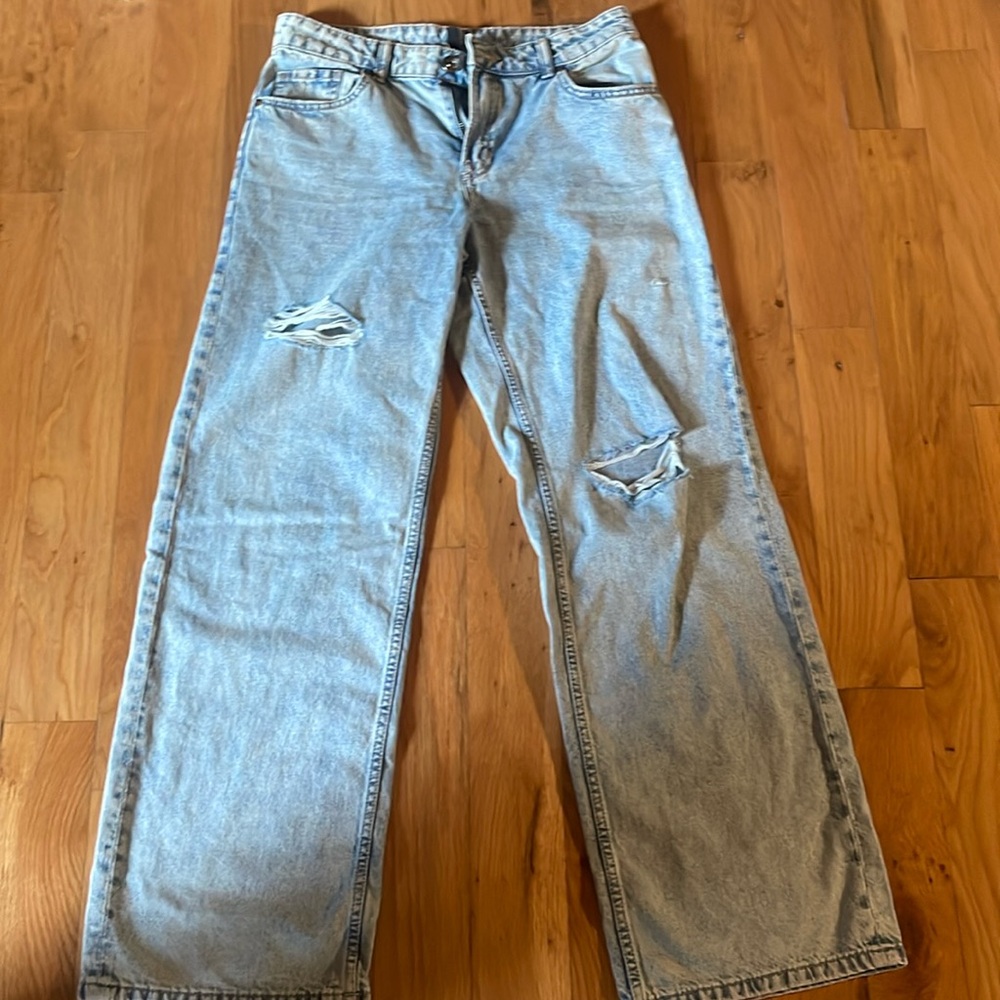 H&M low raise ripped straight leg jeans